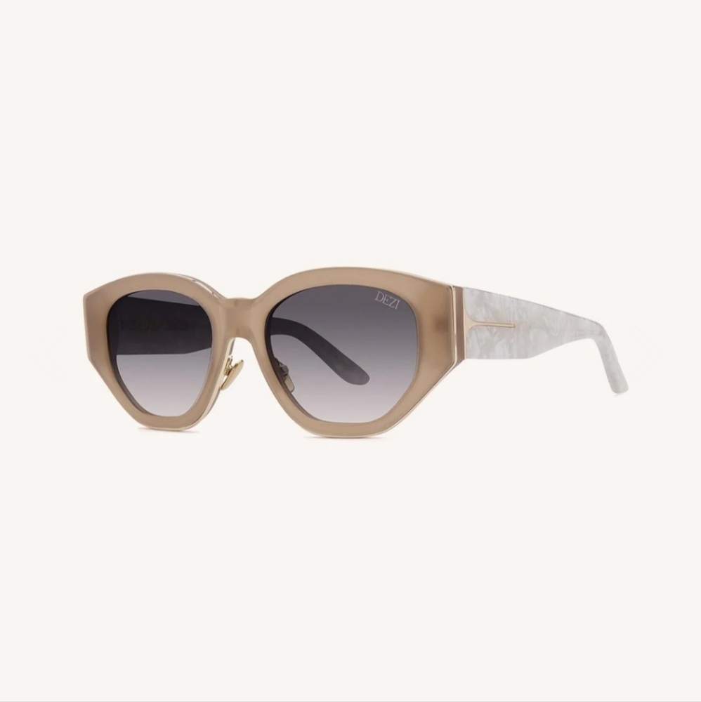 Dezi Charge It Sunglasses